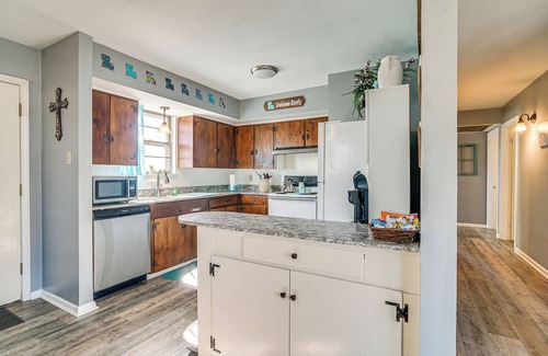 West Monroe House | 'Louisiana Roots' Home 3 Mi to Dtwn West Monroe!