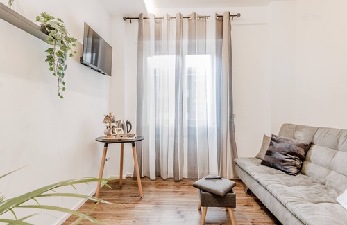 Quartiere XXIV Don Bosco House | LoungeFloor Metro A Netflix & Wi-Fi
