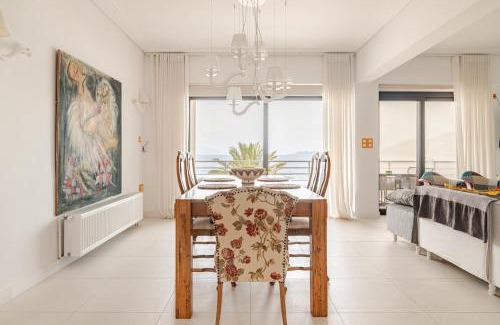 Loutraki Apartment | Loutraki Μοναδικής θέσης διαμέρισμα στη θάλασσα