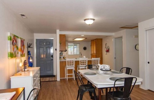 Medford House | Lovely 2 bdrm, 2 bath, backyard, garage & parking