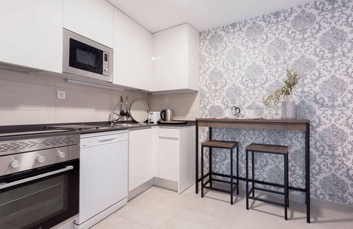 Cortes Apartment | Lovely 2-bedroom apartment in exclusive area of Madrid. Madrazo V