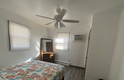 Elk Mills House | Lovely 2 bedroom unit with free parking in front