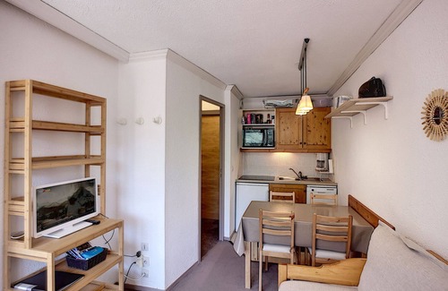 Reberty Apartment | Lovely 2-room 25m² ski-in/ski-out, south-facing balcony, 4 guests