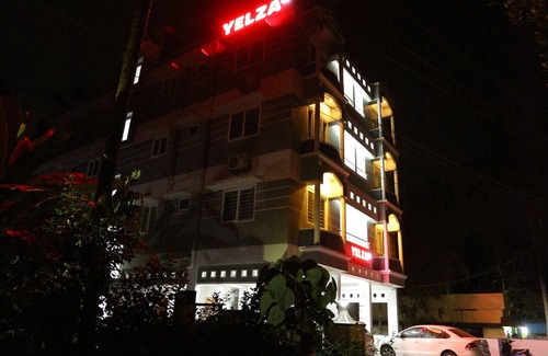 Alwaye Apartment | Lovely 2BR Apt Near Rajagiri Hospital, Lift Access, FREE Breakfast