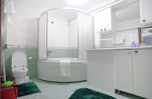 Sisli Apartment | Lovely 3-bedroom apartment in Istanbul with WiFi, AC, fitness room