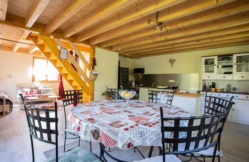 Chorges Ski Chalet | Lovely 3-star 2/6-person chalet between lake and mountains