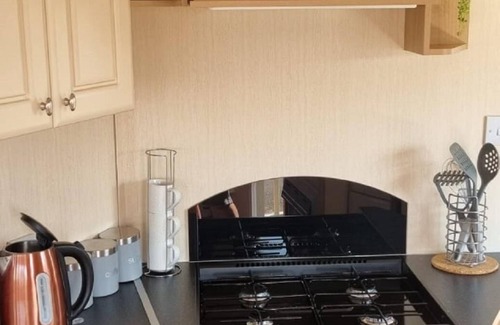 Rhuddlan House | Lovely 6 berth caravan at Sun Valley in North Wales ref 81023A