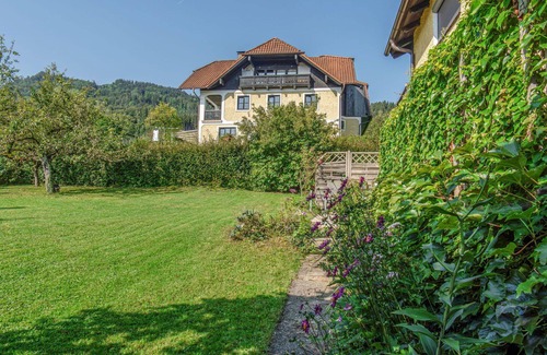 Nussdorf am Attersee Apartment | Lovely apartment for 4 people with terrace