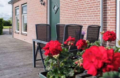 Municipality of Alphen aan den Rijn Apartment | Lovely apartment overlooking the meadows.