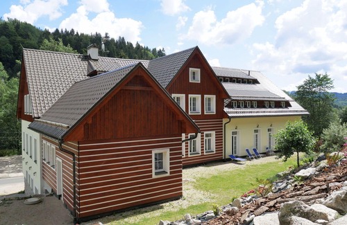 Desna Apartment | Lovely apartment for 4 people with hot tub, WIFI, TV and parking