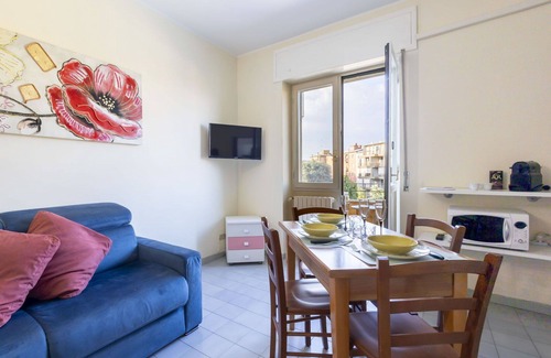 Bovisa Apartment | Lovely apartment for 3 guests with WIFI, A/C, TV and balcony