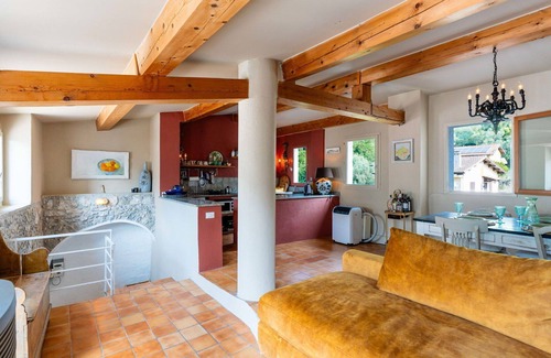 Airole Apartment | Lovely apartment for 4 people with WIFI, A/C, terrace, pets allowed and panoramic view