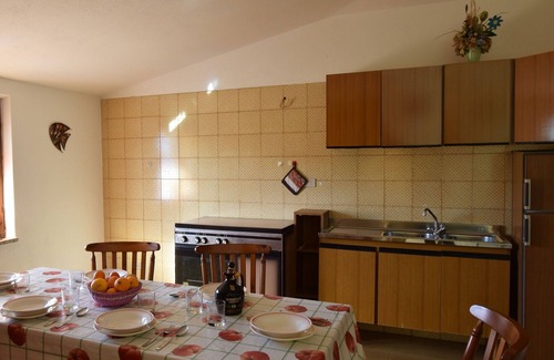 San Lorenzo Apartment | Lovely apartment for 5 guests with WIFI, TV, balcony and panoramic view