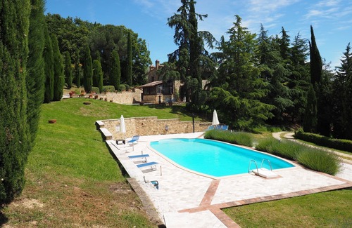 Volterra Apartment | Lovely apartment for 6 people with WIFI, pool and panoramic view, close to San Gimignano