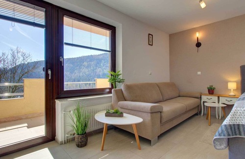 Bled Apartment | Lovely Apartment in Bled with Fireplace