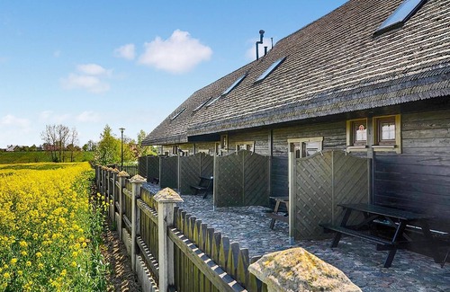 Darlowo Apartment | Lovely apartment in Darlowo with WiFi