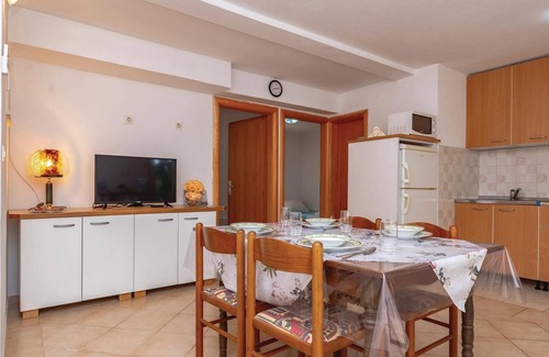 Orebic Apartment | Lovely apartment in Osobljava with WiFi