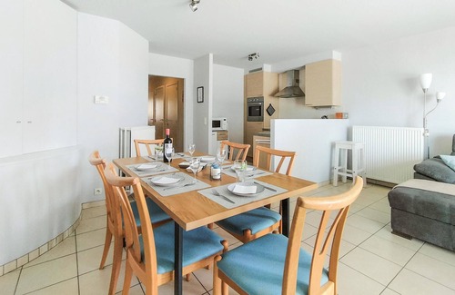 Raversijde Apartment | Lovely apartment in Oostende with WiFi