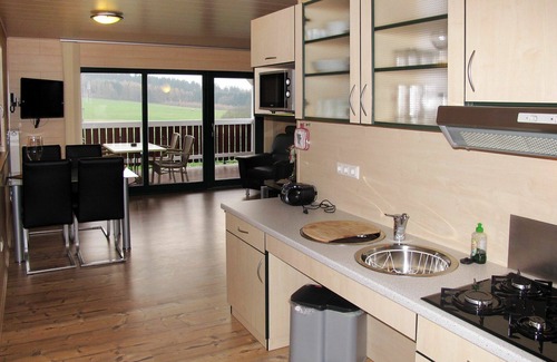 Bad Emstal House | Lovely apartment in villa for 3 guests with pool, WIFI, TV, terrace and pets allowed