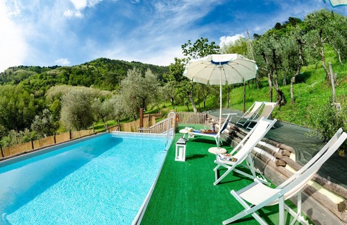 Nozanno Villa | Lovely apartment in villa with internet, pool, A/C, TV, terrace, panoramic view, close to Lucca