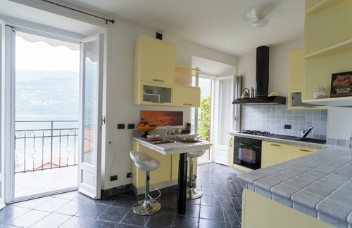 Carate Urio Apartment | Lovely Apartment overlooking the Lake