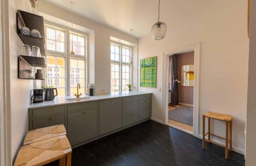 Copenhagen K Apartment | Lovely Apartment Overlooking King's Garden