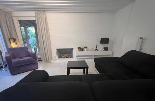 Oud-Turnhout House | Lovely chalet in Arendonk with terrace