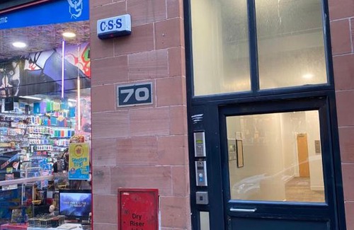 City Centre Glasgow Apartment | Lovely, cosy bedroom close to Queen street station