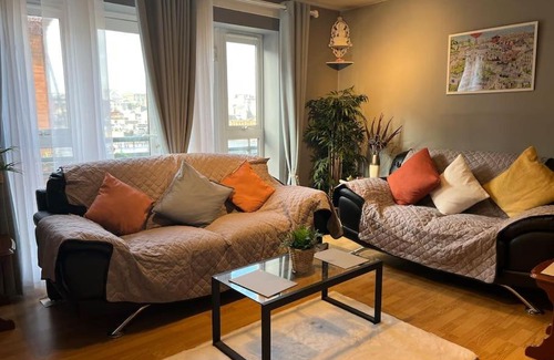 City Centre Glasgow Apartment | Lovely, cosy bedroom close to Queen street station