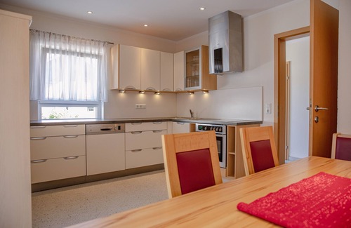 Ried im Zillertal House | Lovely cottage, central location, near Hochzillertal track located on the bike path