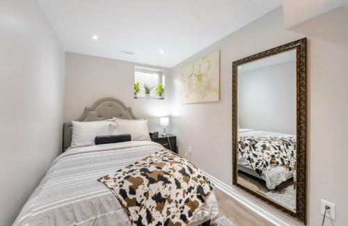 Brampton Apartment | Lovely Cozy Apartment