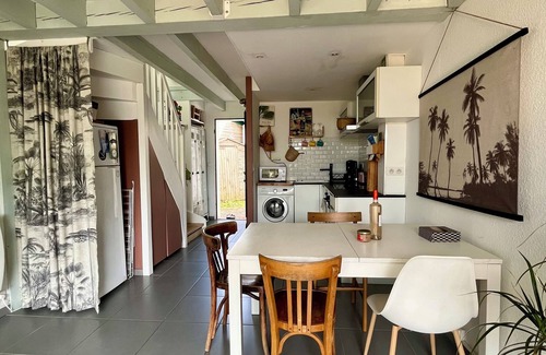 Bidart Apartment | Lovely duplex just a stone's throw from the beach. Beach, village, market all within walking distance.