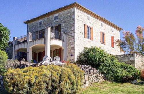 Cauzac House | Lovely home in Cauzac with kitchen