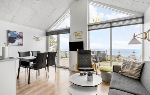 Sjaelborg House | Lovely Home In Esbjerg V With Wifi