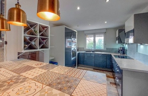 Geispolsheim House | Lovely home in Geispolsheim with WiFi