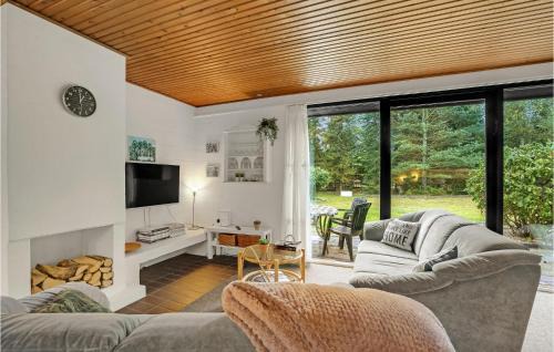 Hojslev House | Lovely Home In Højslev With Wifi