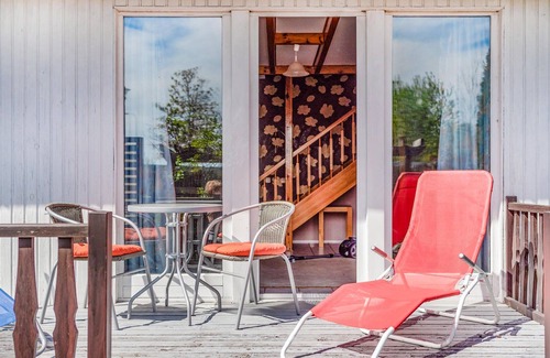 Kolobrzeg House | Lovely home in Kolobrzeg with kitchen