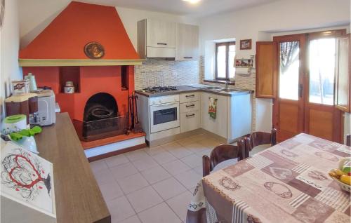 Macchino House | Lovely Home In Marliana With Wifi