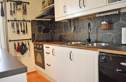 Mellerud House | Lovely home in Mellerud with kitchen