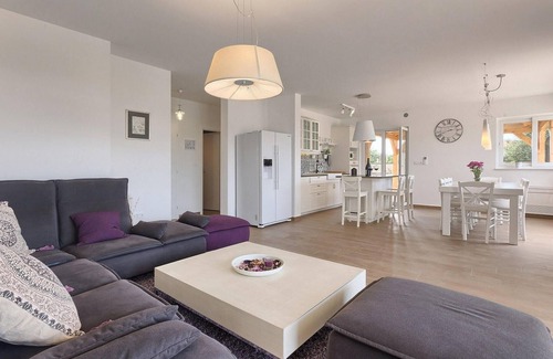 Rosini House | Lovely home in Porec with sauna