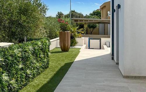 Vrvari House | Lovely Home In Vrvari With Sauna