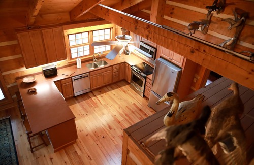 Fairfield House | Lovely log home on Lake Mattamuskeet