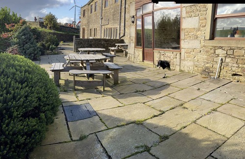 Burnley House | Lovely rural property yet close to amenities and motorway