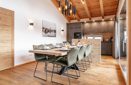 Sankt Lambrecht House | Lovely ski in-ski out lodge with sauna