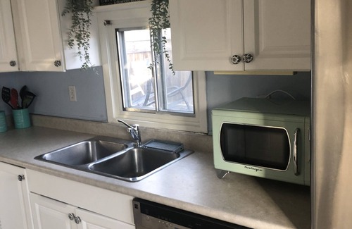 Winnipeg House | Lovely St Boniface home w/king bed + private yard