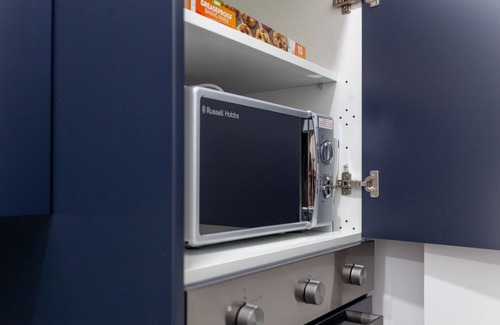 Brownswood Apartment | Lovely studio flat in Finsbury park w/parking