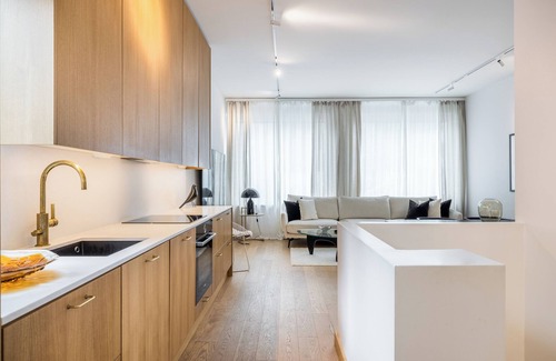 Hietalahti Apartment | Lovely townhouse with own sauna at Kamppi