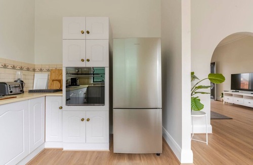 Nailsworth House | Lovely Villa on the Border of Prospect