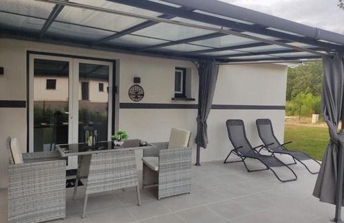 Brocas Villa | Loveroomlecupidon