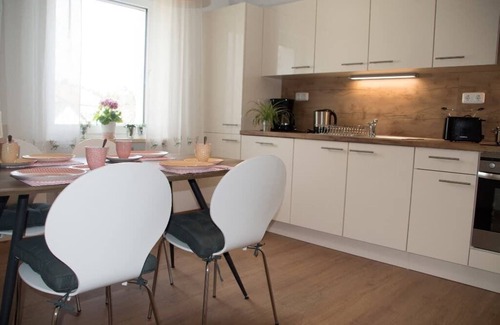 Wackersdorf Apartment | Lovingly furnished vacation apartment with 3 bedrooms